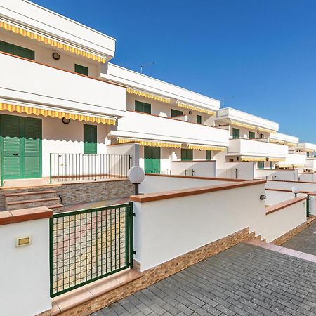 Blusea Beach Apartments San Pietro in Bevagna Buitenkant foto