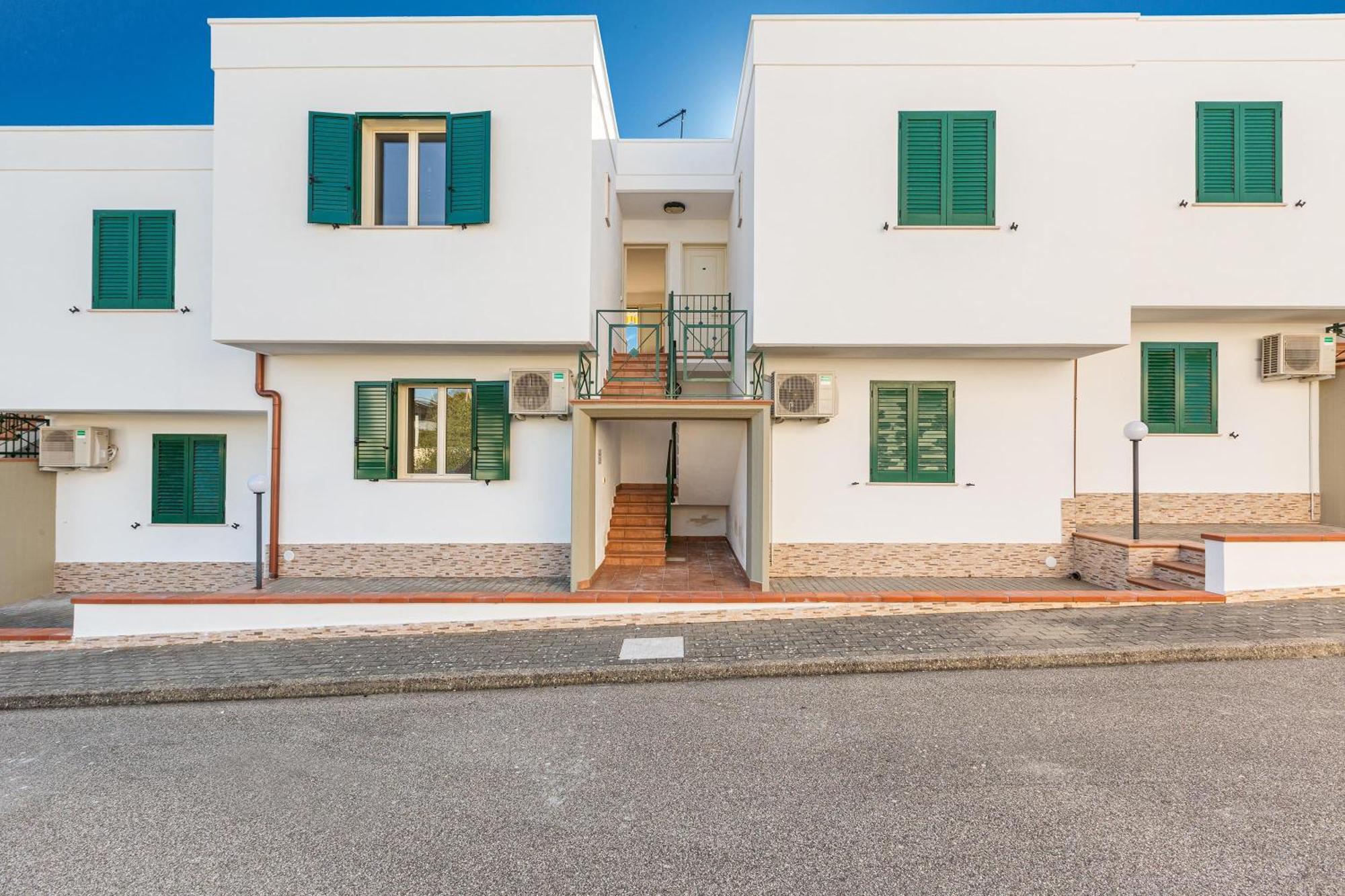 Blusea Beach Apartments San Pietro in Bevagna Buitenkant foto