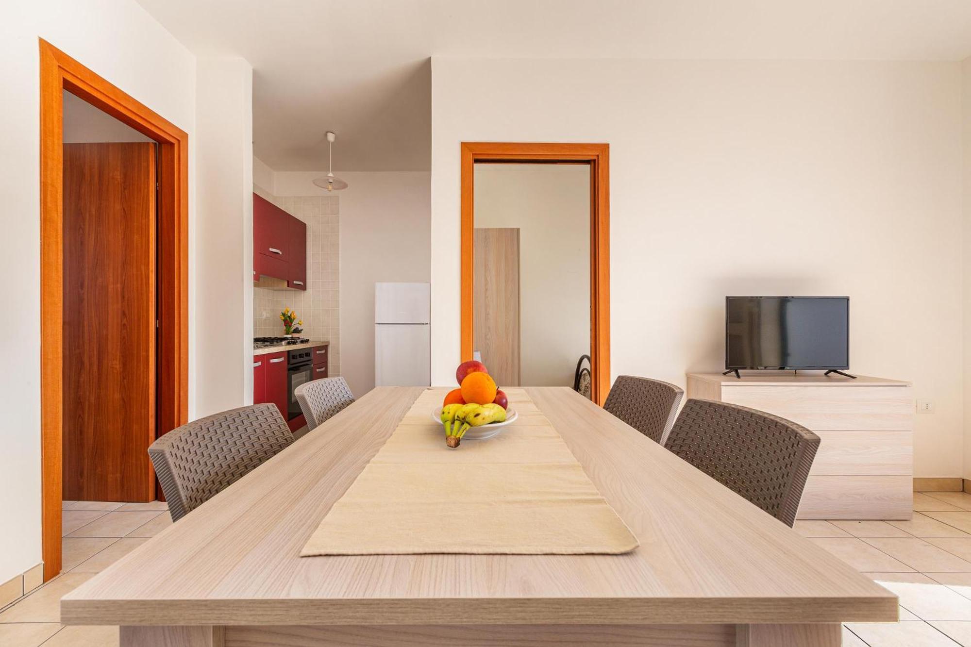 Blusea Beach Apartments San Pietro in Bevagna Buitenkant foto